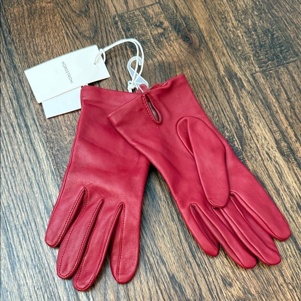 NWT Nordstrom Leather Gloves